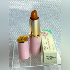 MARY KAY Lipstick INTENSITY CONTROLLER #4555 - .13 oz New in Box